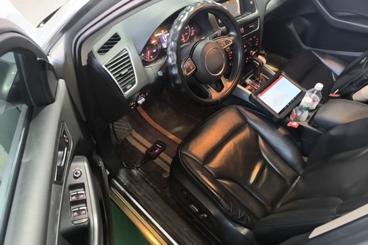 Used Audi Q5 2015 40 TFSI Technology Edition Driver Seat