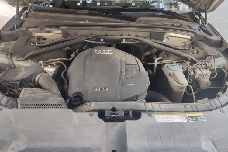 Used Audi Q5 2015 40 TFSI Trendy Edition Engine Bay