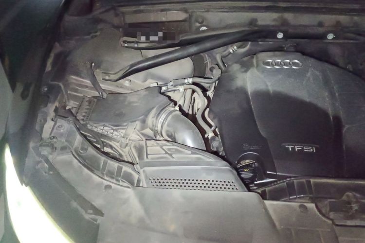Used Audi Q5 2015 40 TFSI Trendy Edition Engine Bay Right