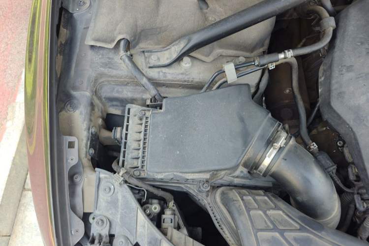 Used Audi Q5 2015 40 TFSI Technology Edition Engine Bay Right