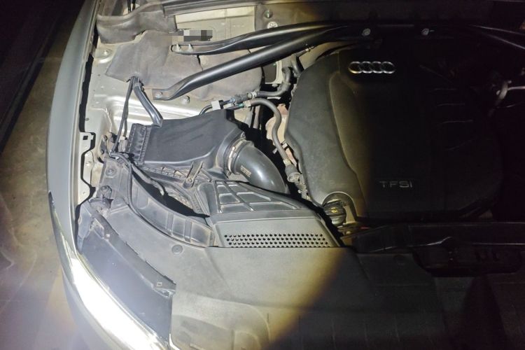 Used Audi Q5 2015 40 TFSI Technology Edition Engine Bay Right