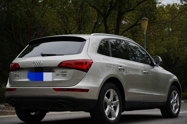 Used Audi Q5 2015 40 TFSI Technology Edition Exterior 4