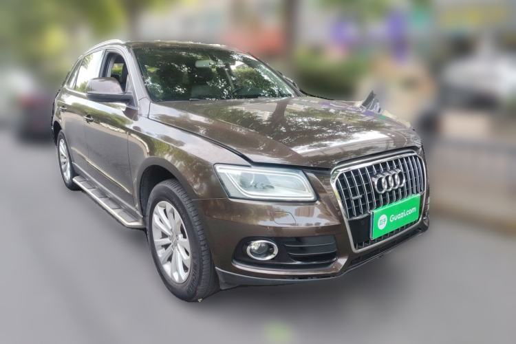Used Audi Q5 2015 40 TFSI Technology Edition Front Right 45 Deg