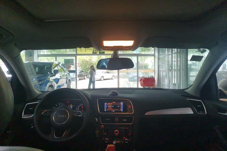 Used Audi Q5 2015 40 TFSI Technology Edition Headliner