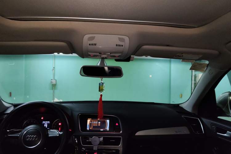 Used Audi Q5 2015 40 TFSI Trendy Edition Headliner