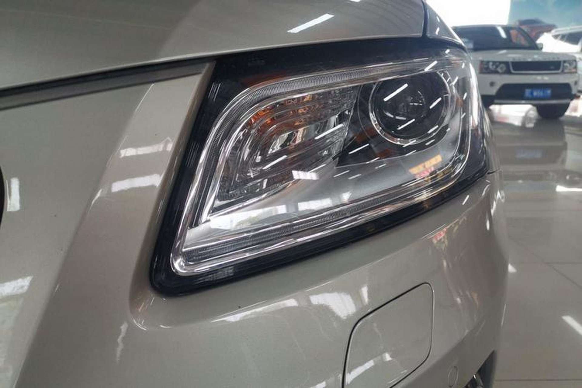 Used Audi Q5 2015 40 TFSI Technology Edition Left Front Headlight