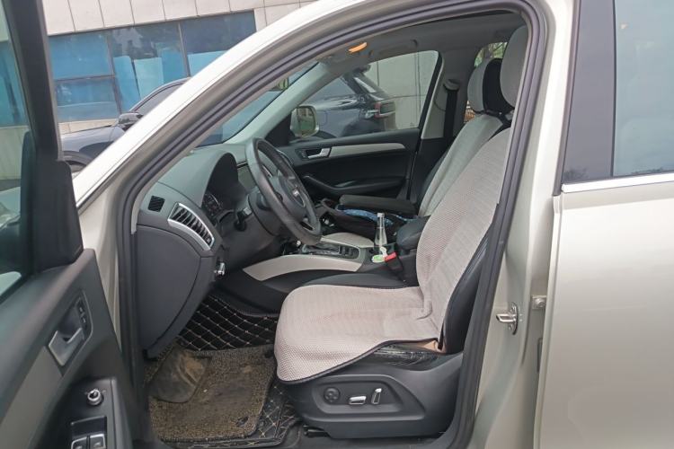 Used Audi Q5 2015 40 TFSI Trendy Edition Left Front Seat