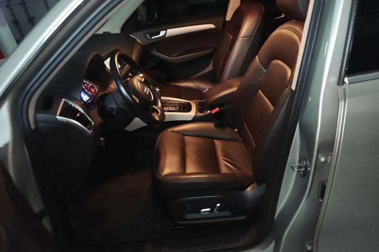 Used Audi Q5 2015 40 TFSI Trendy Edition Left Front Seat