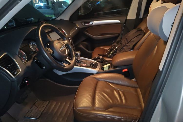 Used Audi Q5 2015 40 TFSI Technology Edition Left Front Seat