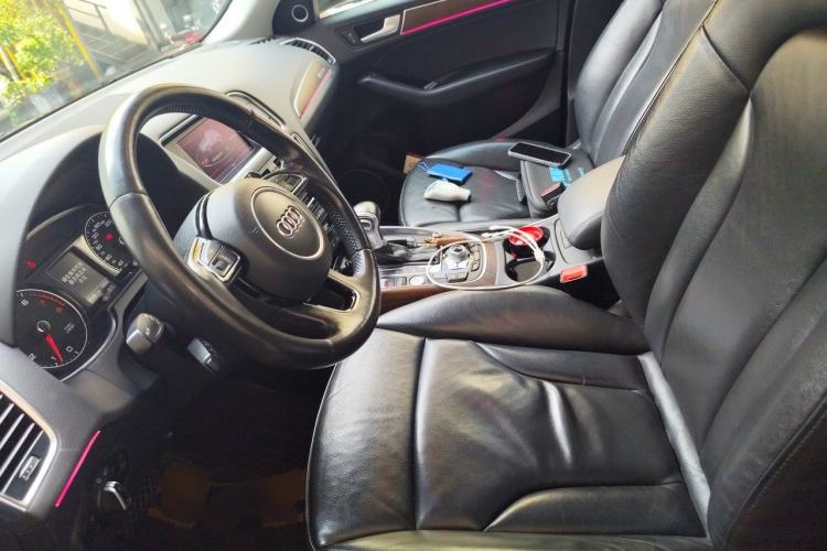 Used Audi Q5 2015 40 TFSI Comfort Model Left Front Seat