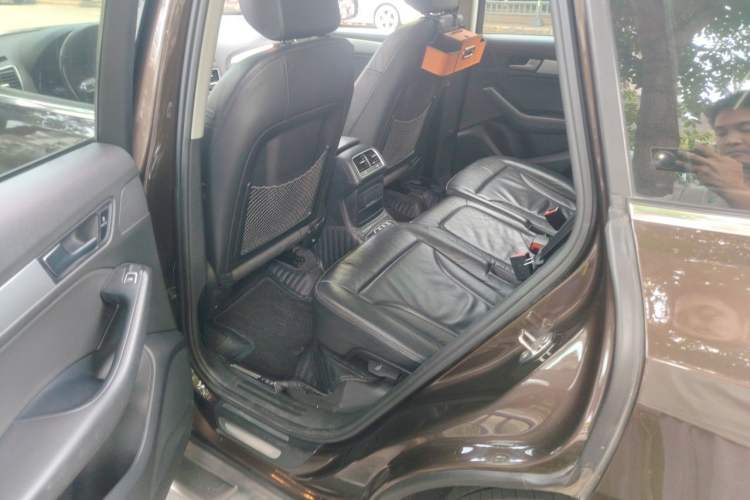 Used Audi Q5 2015 40 TFSI Technology Edition Left Rear Seat
