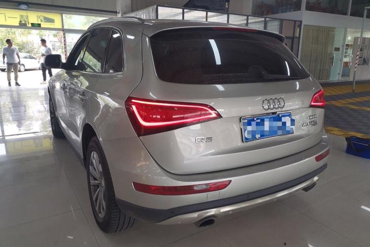 Used Audi Q5 2015 40 TFSI Technology Edition Rear Left 45 Deg