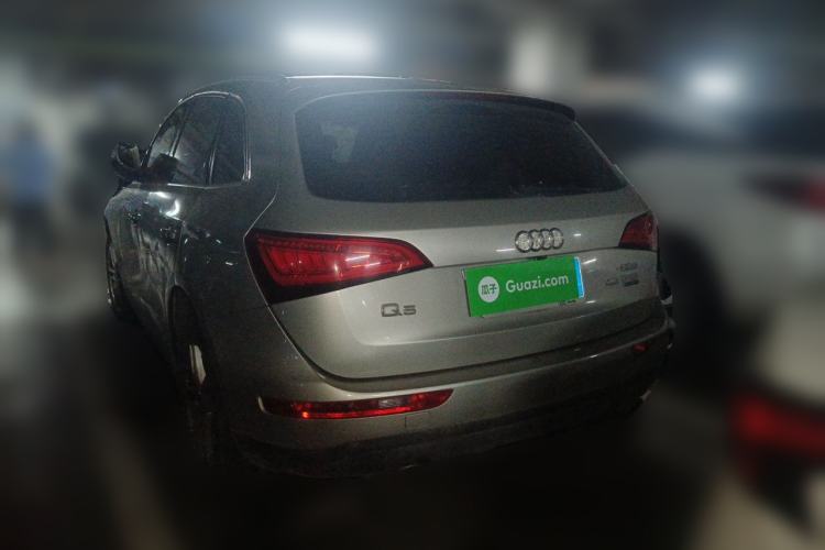 Used Audi Q5 2015 40 TFSI Comfort Model Rear Left 45 Deg