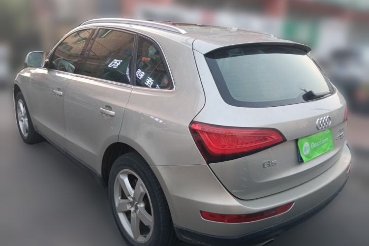 Used Audi Q5 2015 40 TFSI Comfort Model Rear Left 45 Deg