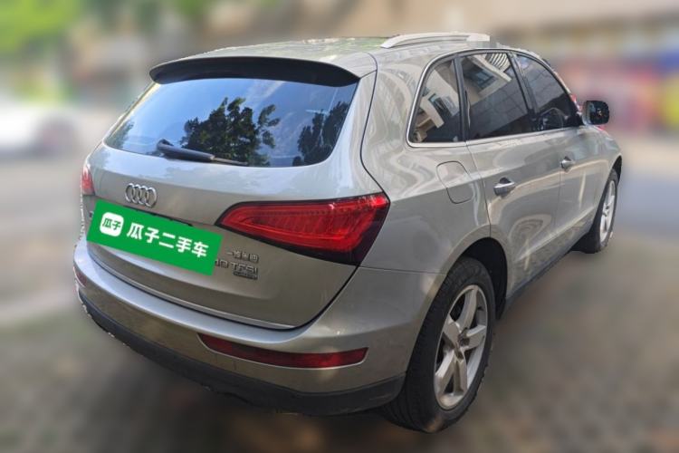 Used Audi Q5 2015 40 TFSI Comfort Model Rear Right 45 Deg