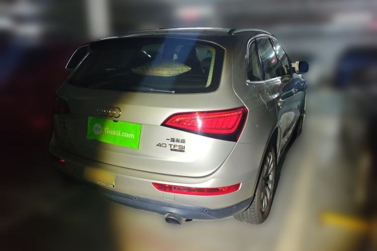 Used Audi Q5 2015 40 TFSI Technology Edition Rear Right 45 Deg