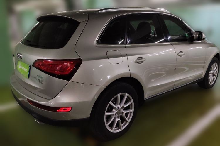 Used Audi Q5 2015 40 TFSI Trendy Edition Rear Right 45 Deg