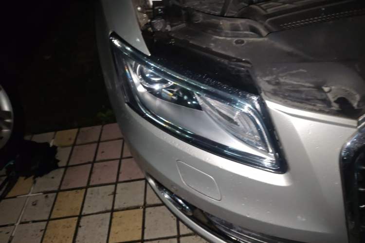 Used Audi Q5 2015 40 TFSI Technology Edition Right Front Headlight