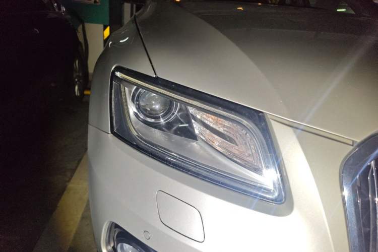 Used Audi Q5 2015 40 TFSI Technology Edition Right Front Headlight