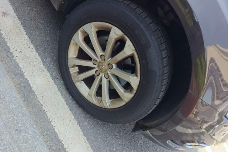 Used Audi Q5 2015 40 TFSI Technology Edition Right Front Wheel Hub