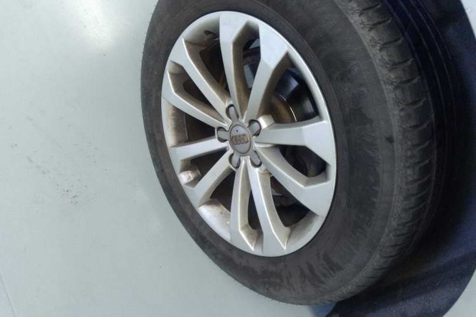 Used Audi Q5 2015 40 TFSI Technology Edition Right Rear Wheel Hub