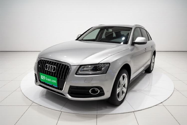 Używany Audi Q5 2015 40 TFSI Trendy Edition Guazi used car, China used car export, Used car for sale, Used cars, Cheapest cars for sale
