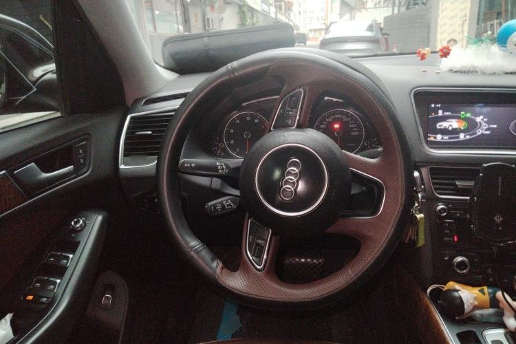 Used Audi Q5 2015 40 TFSI Technology Edition Steering Wheel