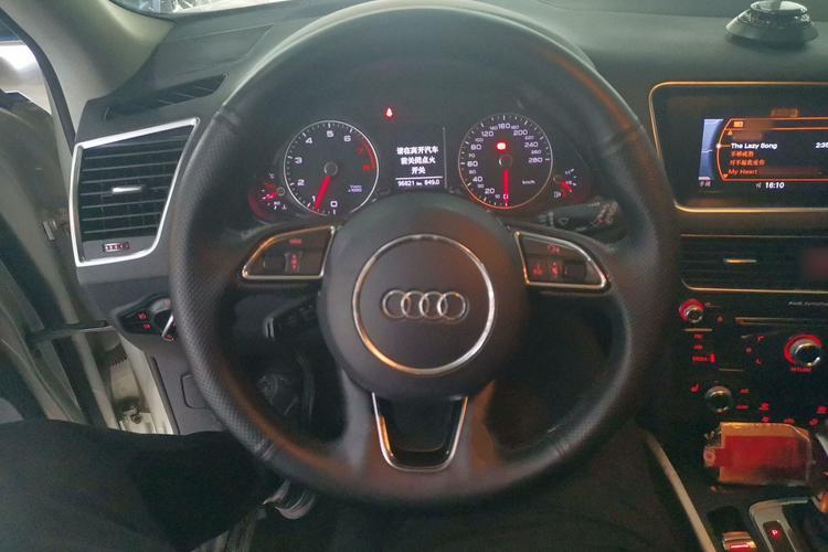 Used Audi Q5 2015 40 TFSI Technology Edition Steering Wheel
