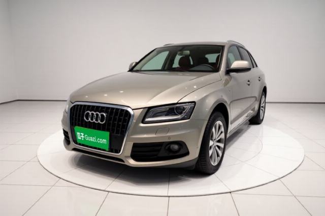 Ojetý Audi Q5 2015 40 TFSI Technology Edition