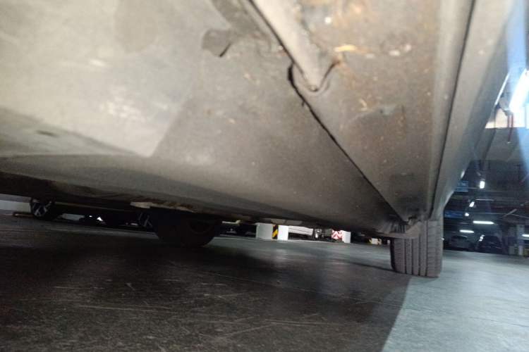 Used Audi Q5 2015 40 TFSI Comfort Model Chassis Front Left