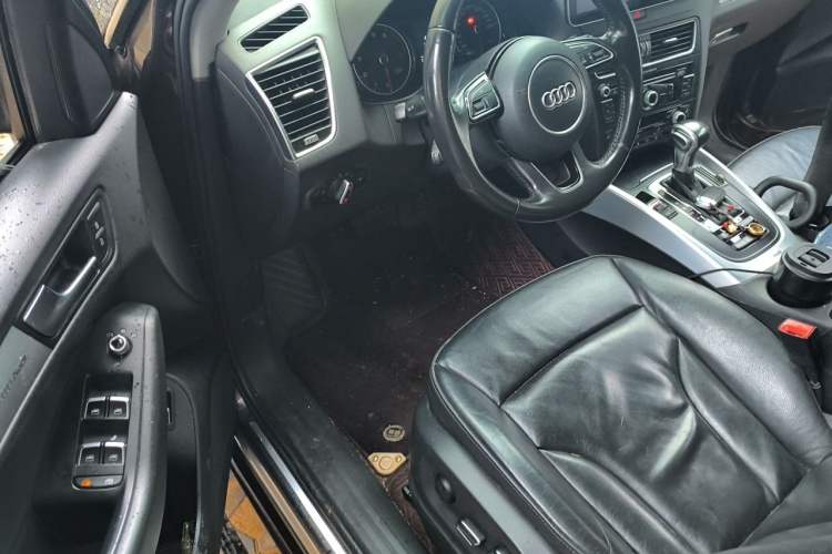 Used Audi Q5 2015 40 TFSI Comfort Model Driver Seat