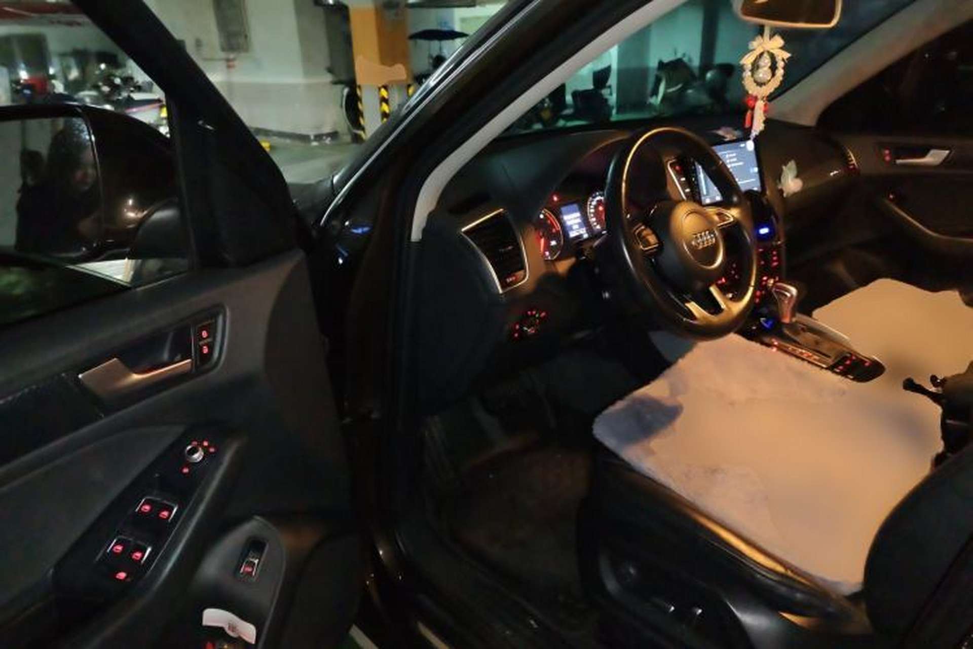 Used Audi Q5 2015 40 TFSI Trendy Edition Driver Seat