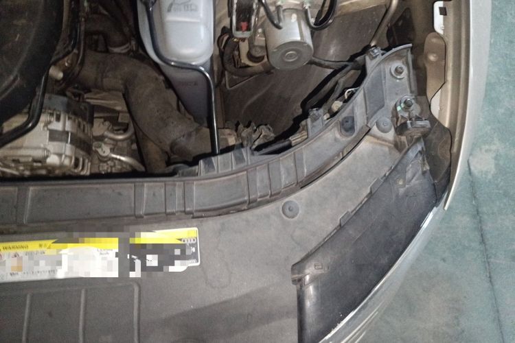 Used Audi Q5 2015 40 TFSI Comfort Model Engine Bay Left