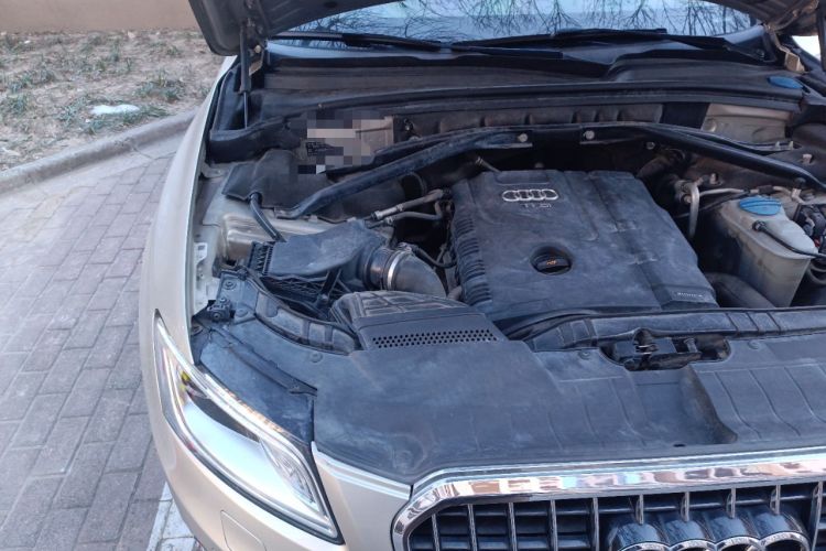 Used Audi Q5 2015 40 TFSI Technology Edition Engine Bay Right