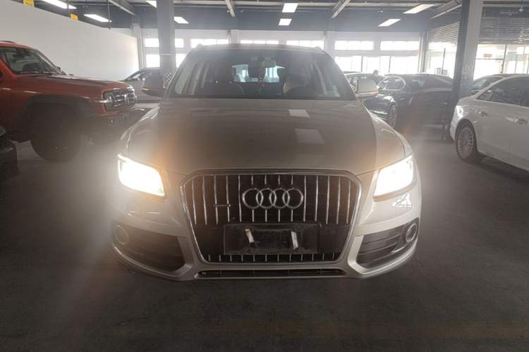 Used Audi Q5 2015 40 TFSI Technology Edition Front