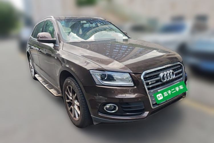 Used Audi Q5 2015 40 TFSI Trendy Edition Front Right 45 Deg