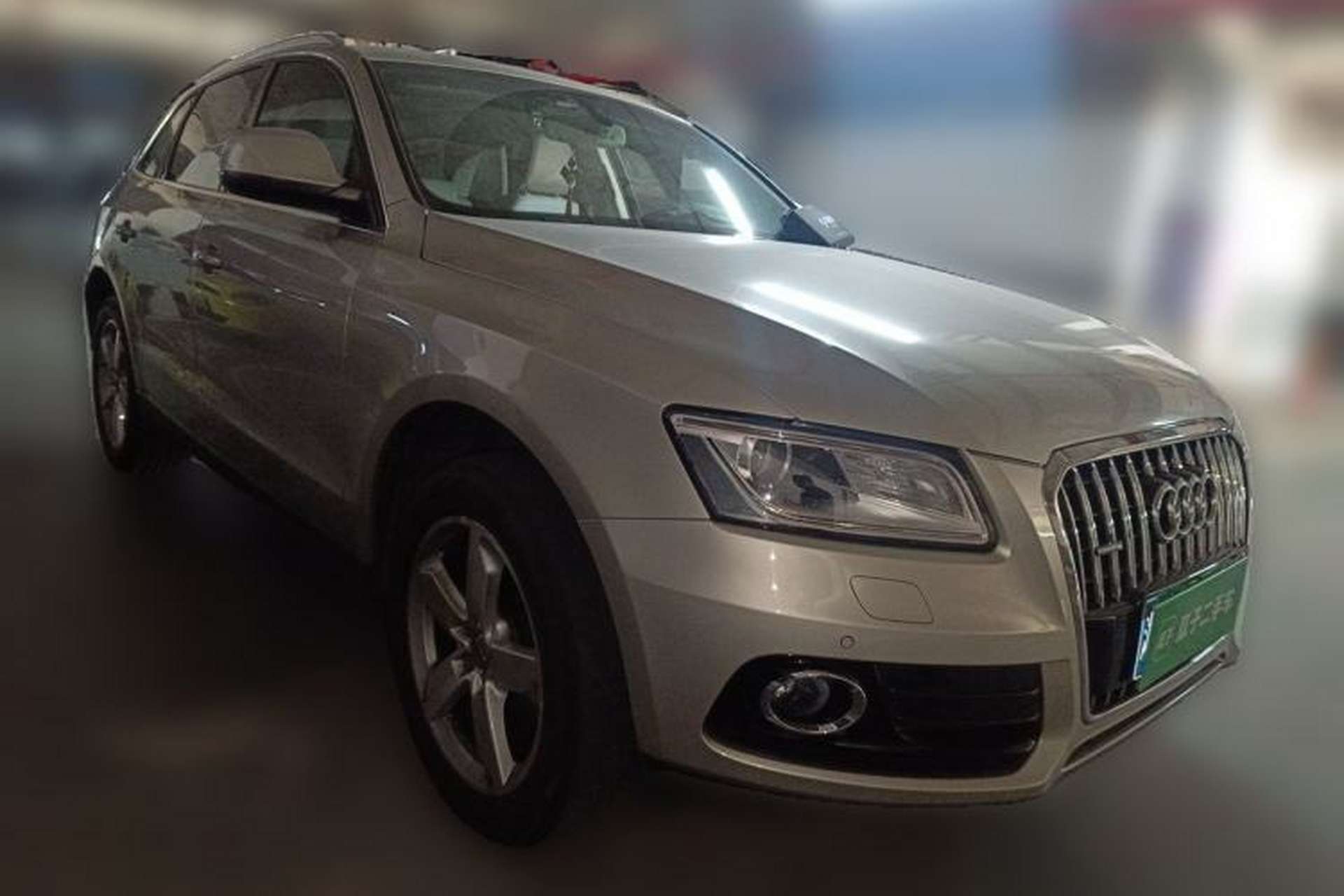 Used Audi Q5 2015 40 TFSI Comfort Model Front Right 45 Deg