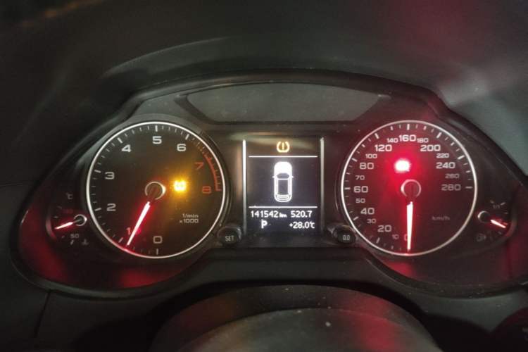 Used Audi Q5 2015 40 TFSI Technology Edition Instrument Cluster