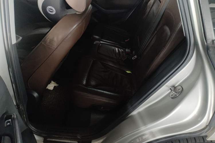 Used Audi Q5 2015 40 TFSI Technology Edition Left Rear Seat