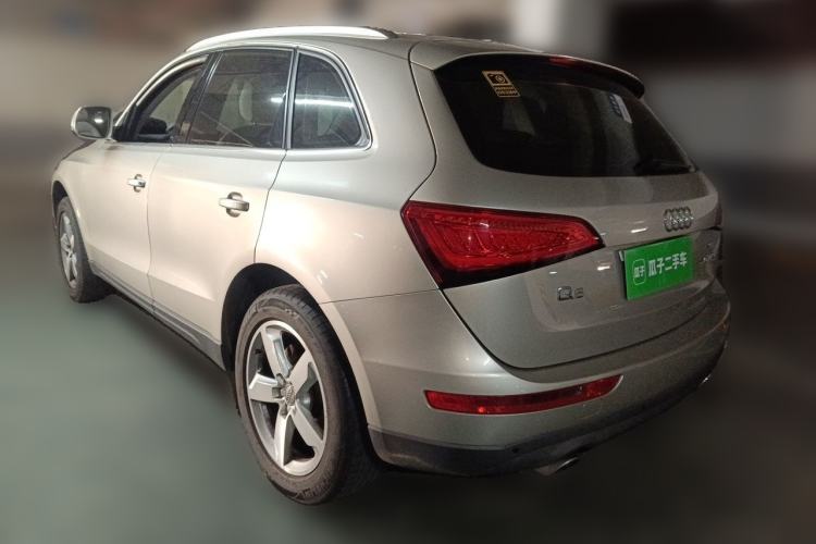 Used Audi Q5 2015 40 TFSI Comfort Model Rear Left 45 Deg