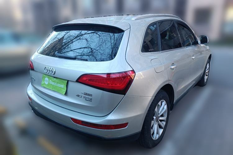 Used Audi Q5 2015 40 TFSI Technology Edition Rear Right 45 Deg