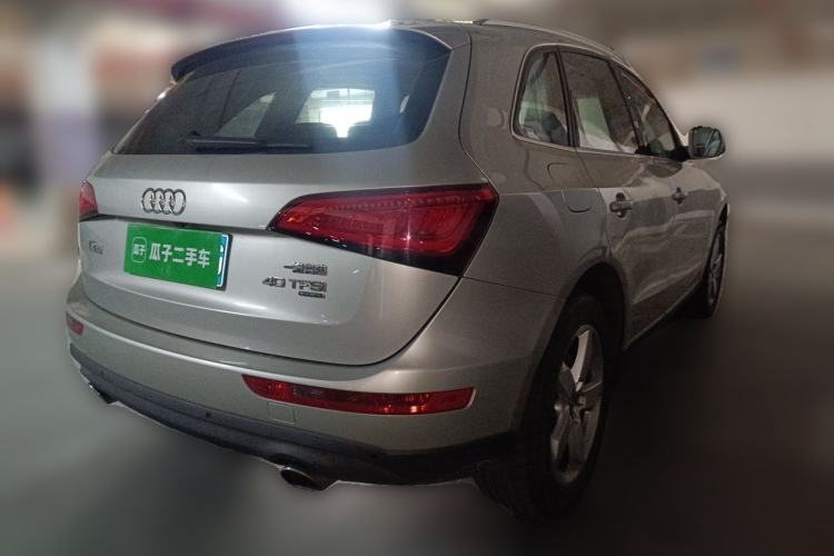 Used Audi Q5 2015 40 TFSI Comfort Model Rear Right 45 Deg