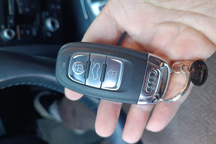 Used Audi Q5 2015 40 TFSI Technology Edition Vehicle Key