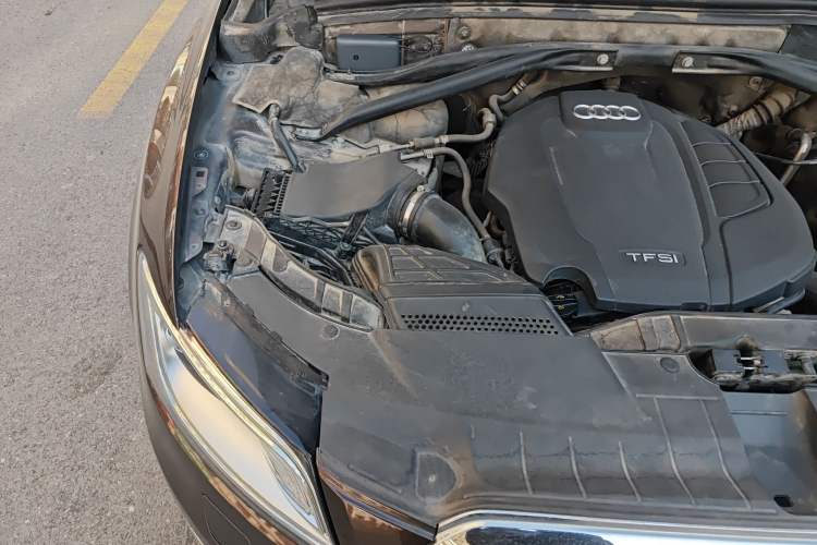 Used Audi Q5 2015 40 TFSI Trendy Edition Engine Bay Right
