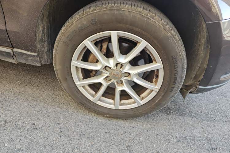 Used Audi Q5 2015 40 TFSI Trendy Edition Right Front Wheel Hub