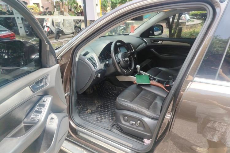 Used Audi Q5 2015 40 TFSI Technology Edition Driver Seat