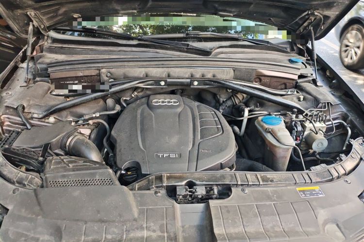 Used Audi Q5 2015 40 TFSI Trendy Edition Engine Bay