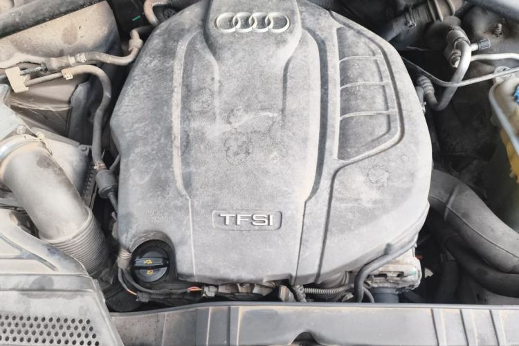 Used Audi Q5 2015 40 TFSI Technology Edition Engine Bay