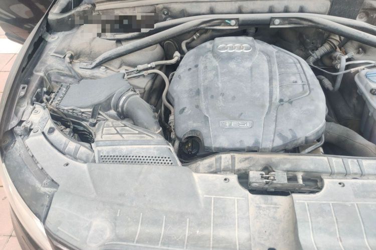 Used Audi Q5 2015 40 TFSI Trendy Edition Engine Bay Right