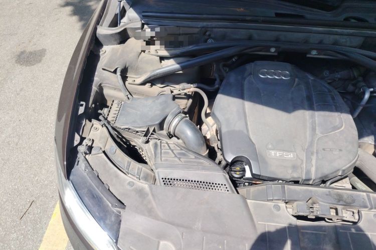 Used Audi Q5 2015 40 TFSI Technology Edition Engine Bay Right